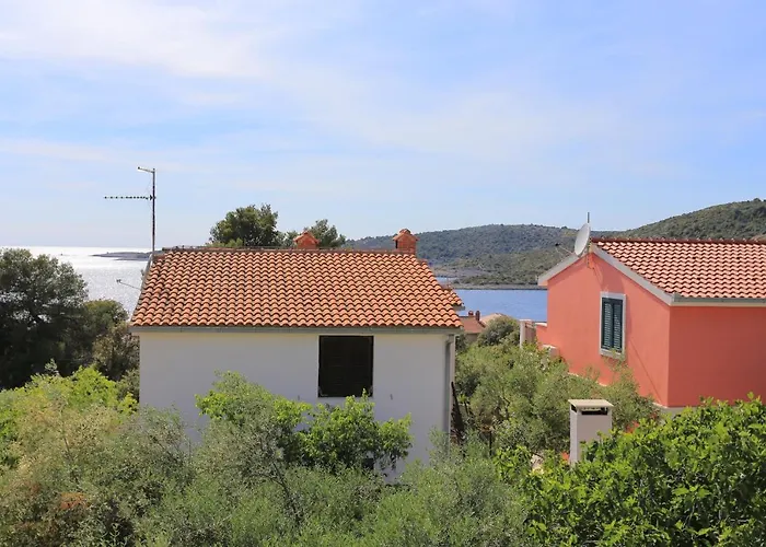 With Parking Space Kanica, - 19716 *